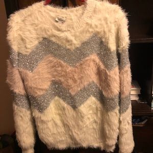 Fluffy sweater !!
